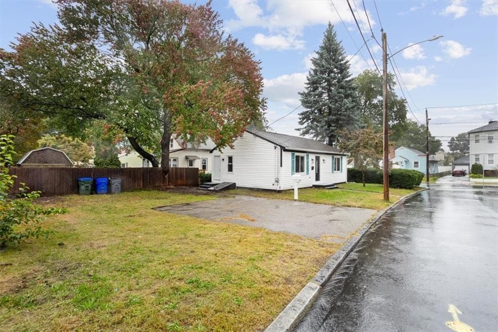 Single Family Residence at 5 Morgan Street, Providence, photo 3 of 38