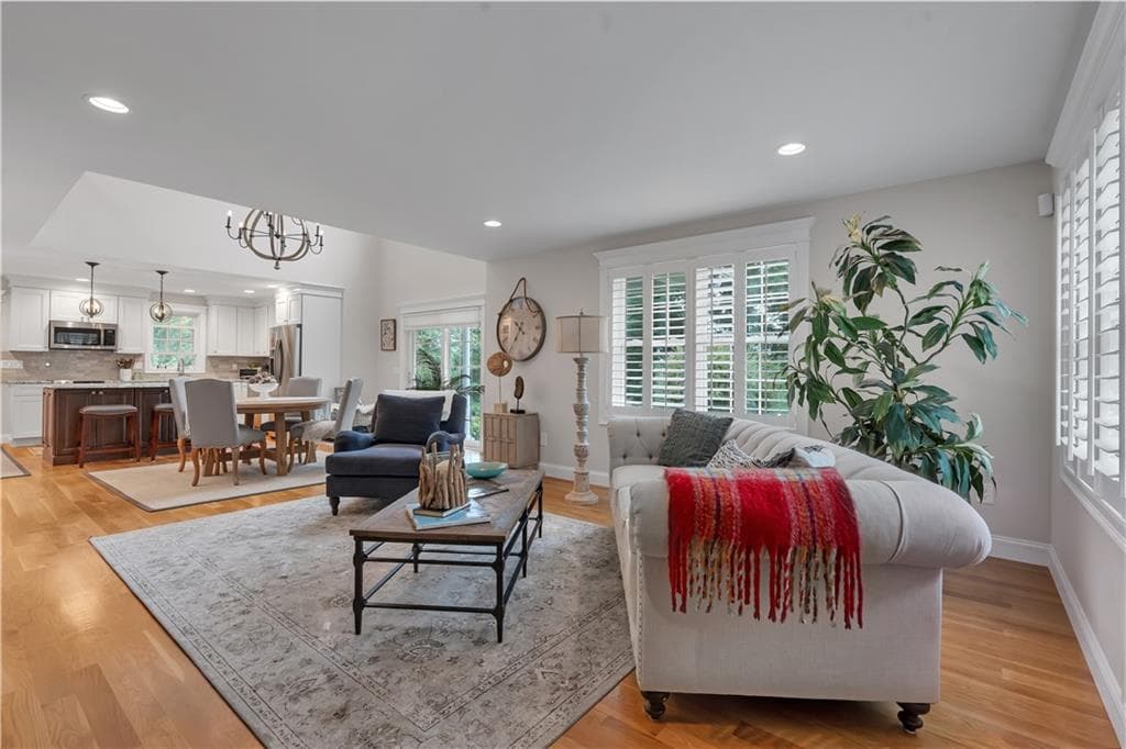 Single Family Residence at 68 Wolf Hill Road, Smithfield, photo 17 of 47