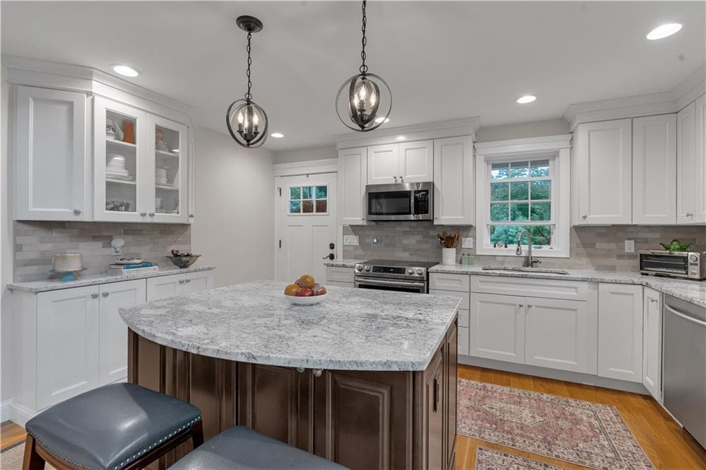 Single Family Residence at 68 Wolf Hill Road, Smithfield, photo 9 of 47