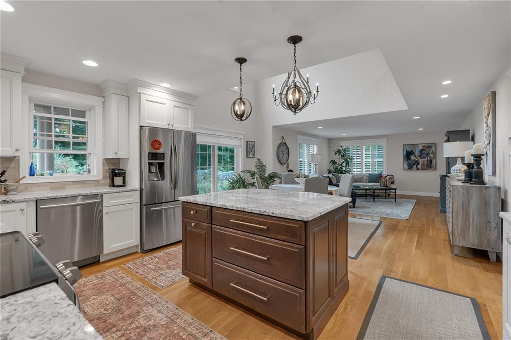 Single Family Residence at 68 Wolf Hill Road, Smithfield, photo 11 of 47