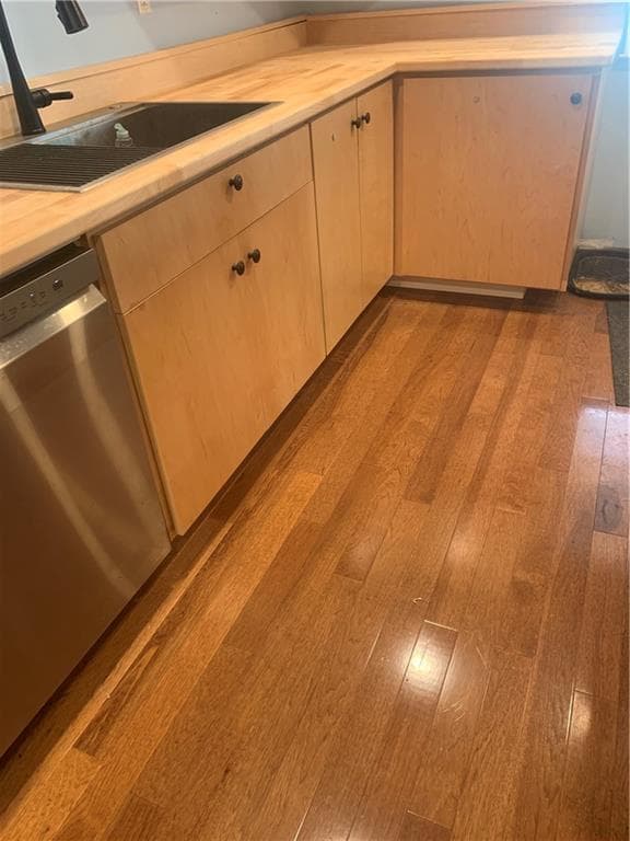 Single Family Residence at 1176 Mendon Road, Woonsocket, photo 6 of 12