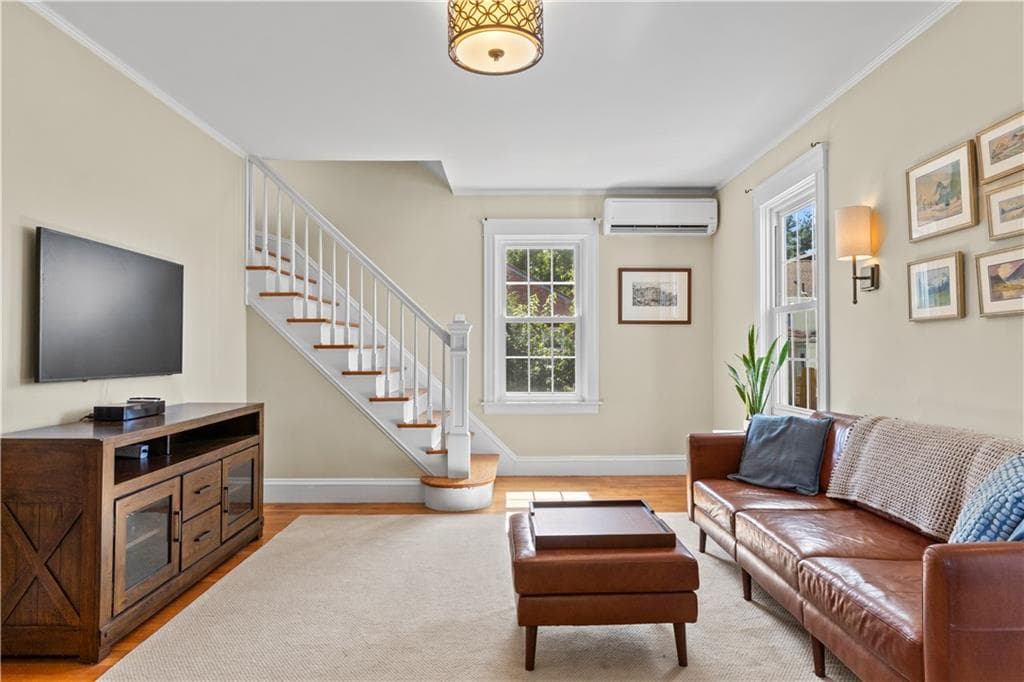 Single Family Residence at 150 Dexterdale Road, Providence, photo 6 of 50