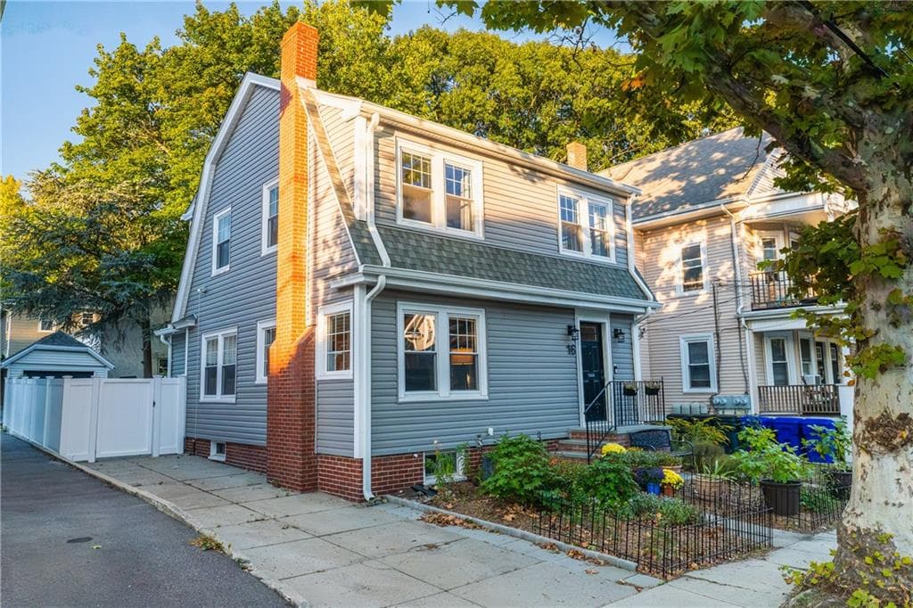 Single Family Residence at 16 Sargent Avenue, Providence, photo 2 of 41