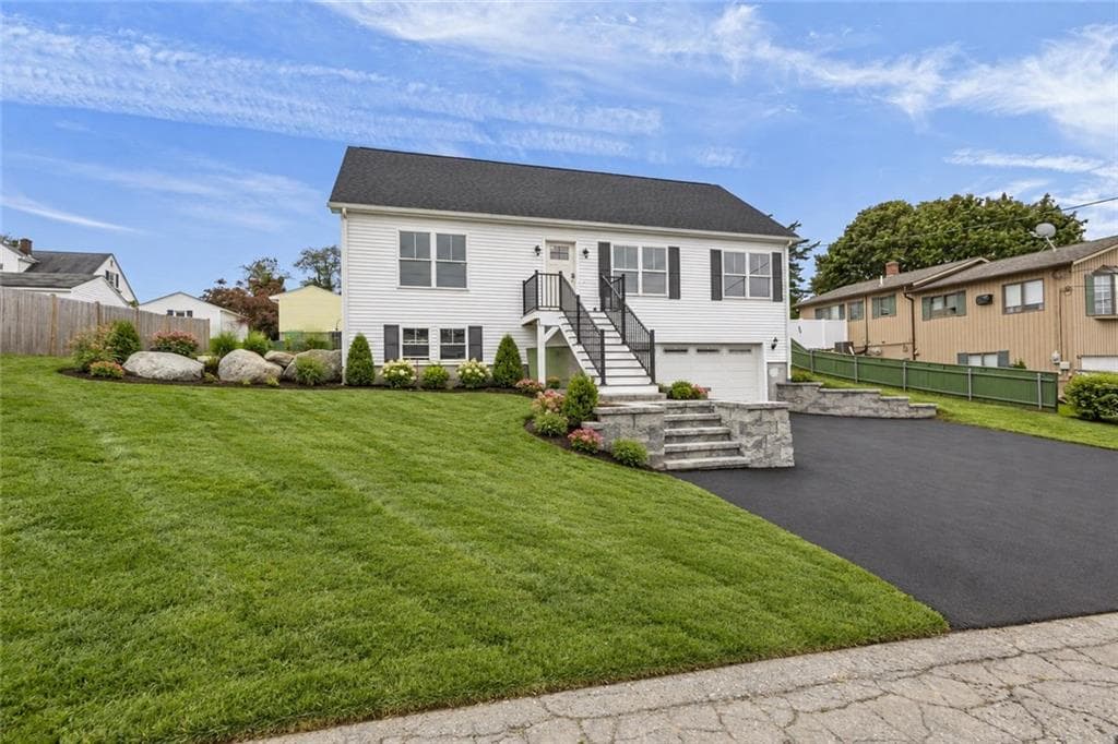 Single Family Residence at 121 Robert Gray Avenue, Tiverton, photo 3 of 23