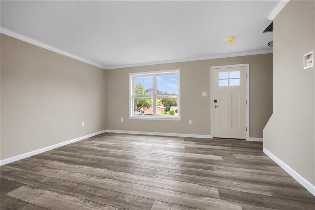 Single Family Residence at 121 Robert Gray Avenue, Tiverton, photo 9 of 23