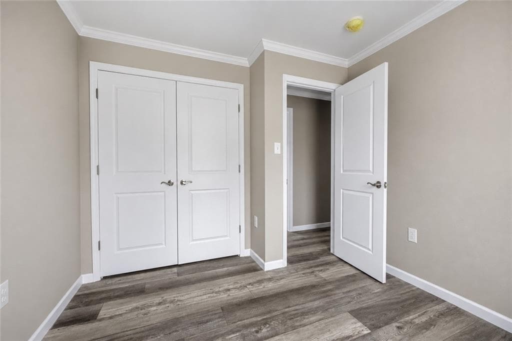 Single Family Residence at 121 Robert Gray Avenue, Tiverton, photo 15 of 23