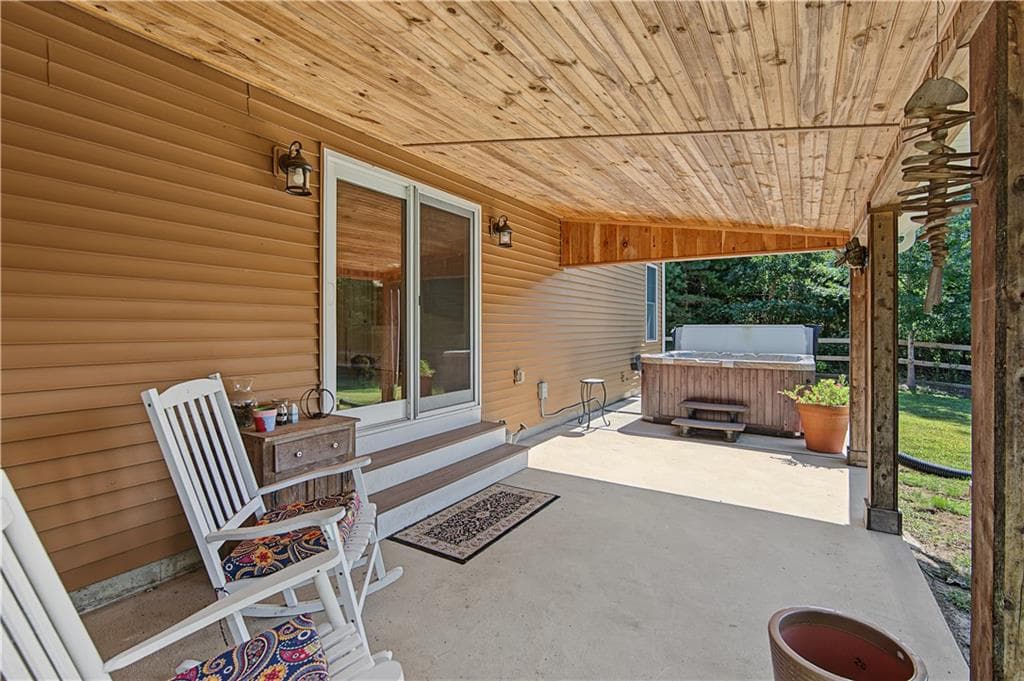 Single Family Residence at 38 Small Pox Trail, Richmond, photo 32 of 40
