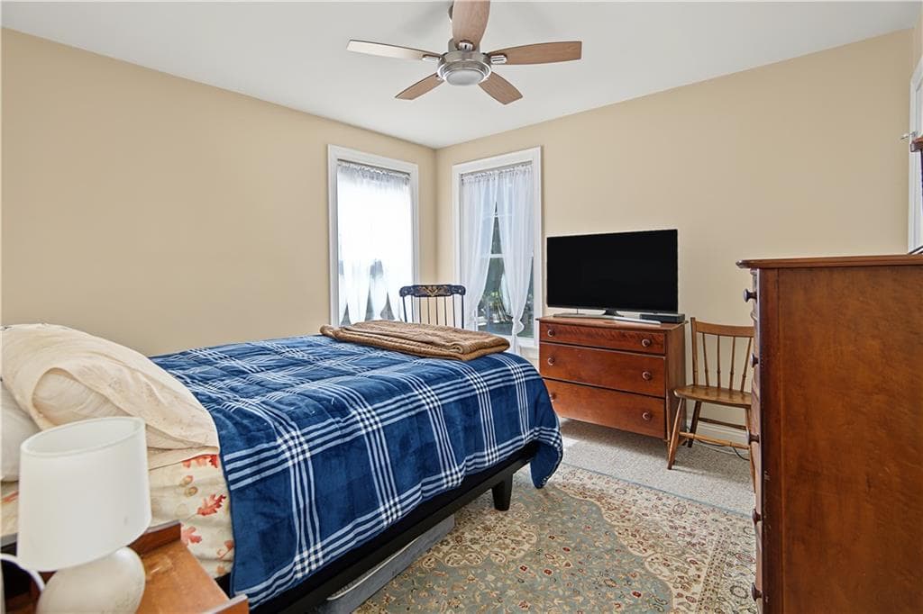 Single Family Residence at 38 Small Pox Trail, Richmond, photo 29 of 40