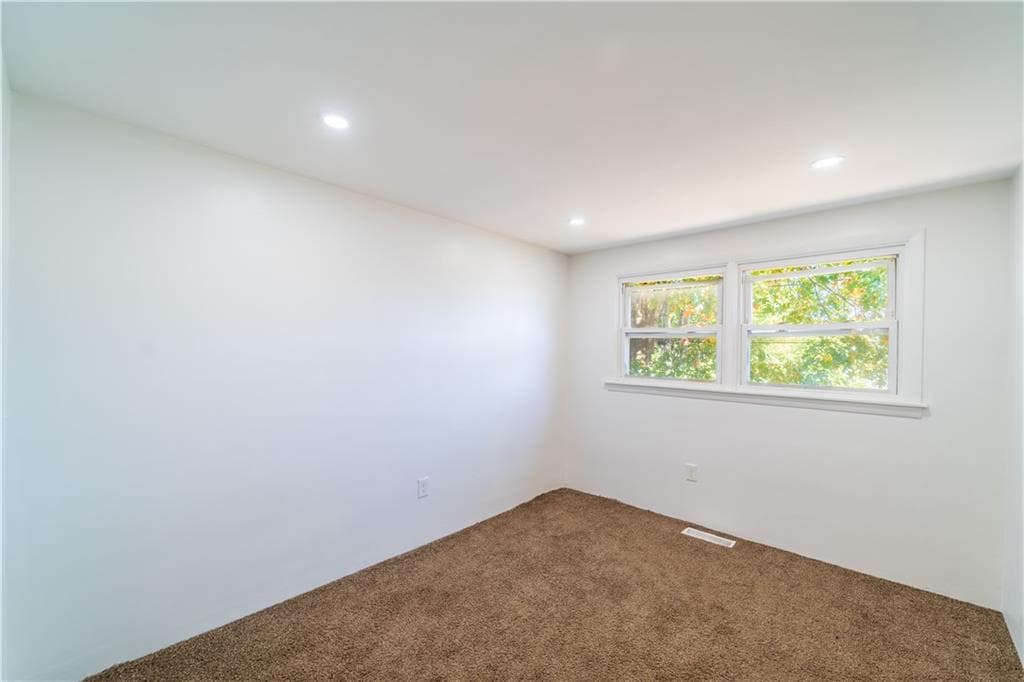 Single Family Residence at 26 Fornelli Street, West Warwick, photo 11 of 24