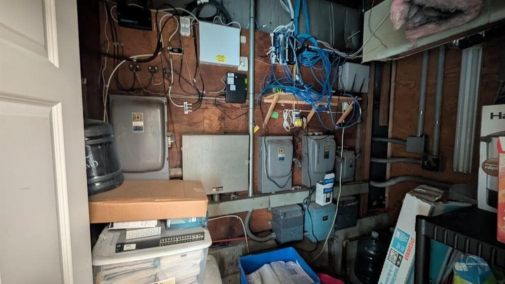 Commercial at 2 Evergreen Avenue, Warwick, photo 10 of 15