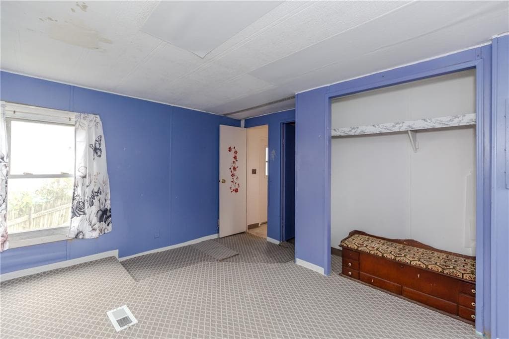 Single Family Residence at 42 Alfa Drive, Pawtucket, photo 6 of 8