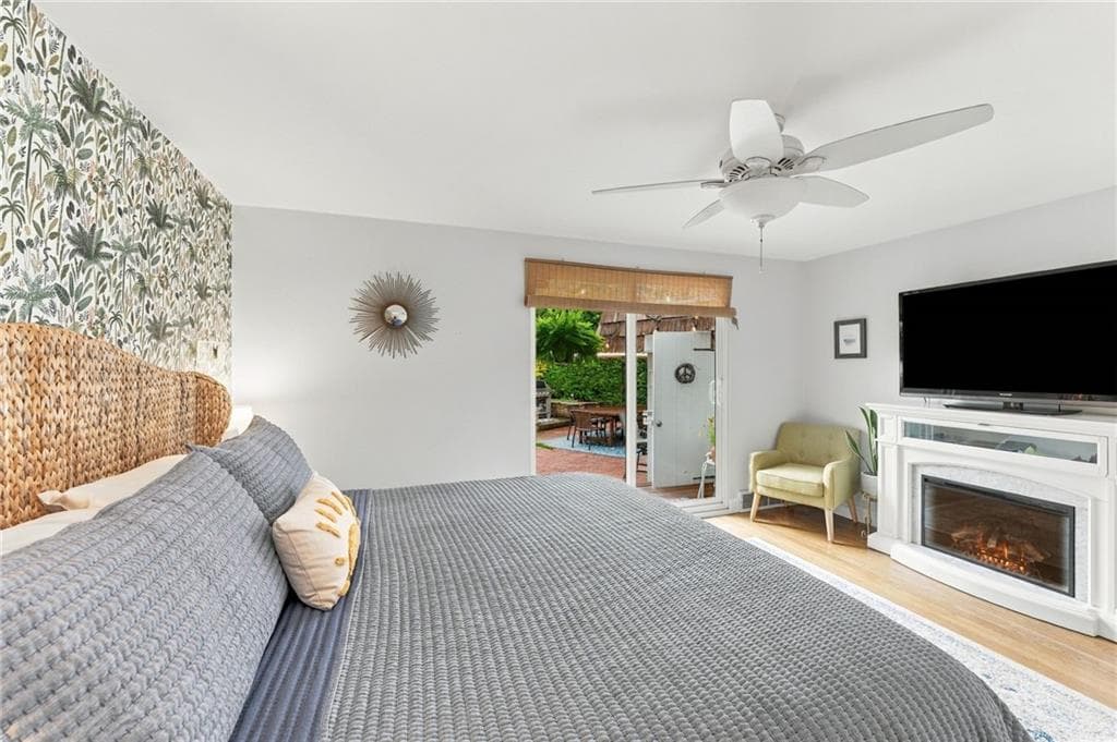 Single Family Residence at 21 Lawnacre Drive, Cranston, photo 36 of 50