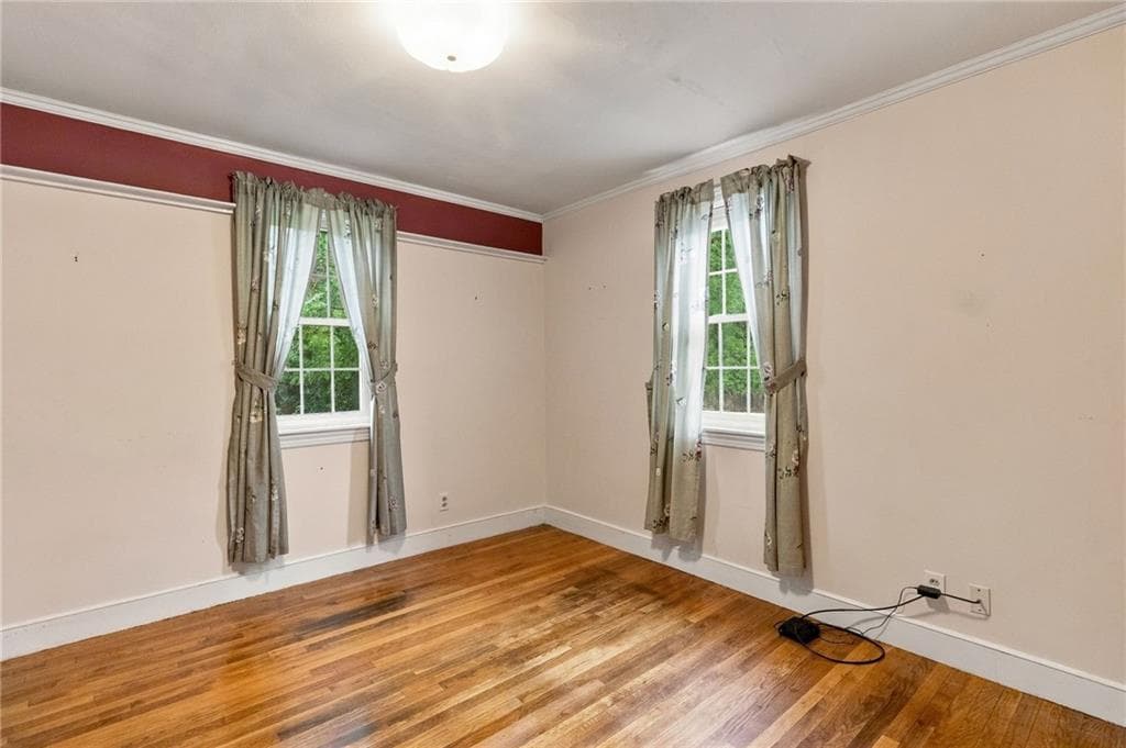 Single Family Residence at 14 Englewood Lane, Warwick, photo 11 of 34