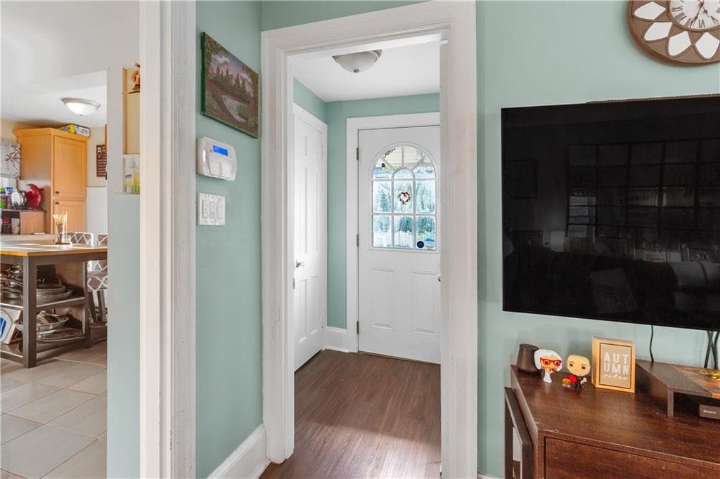 Single Family Residence at 69 Clarner Street, Pawtucket, photo 5 of 30