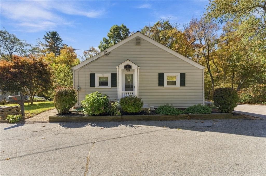 Single Family Residence at 35 Spring Lane, Burrillville, photo 28 of 34