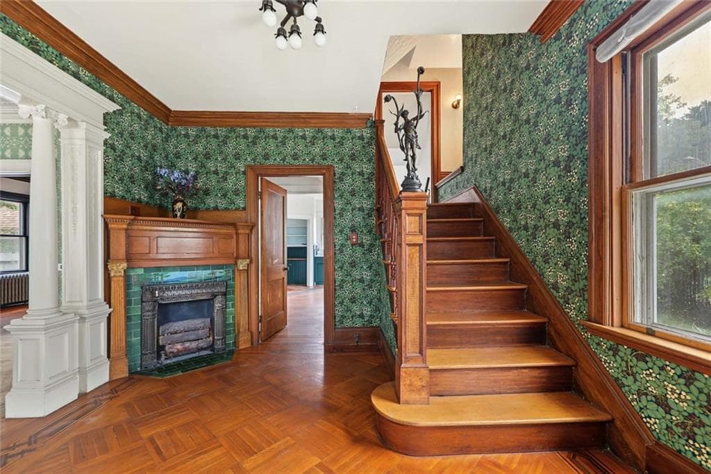 Single Family Residence at 71 Bernard Street, Providence, photo 8 of 32
