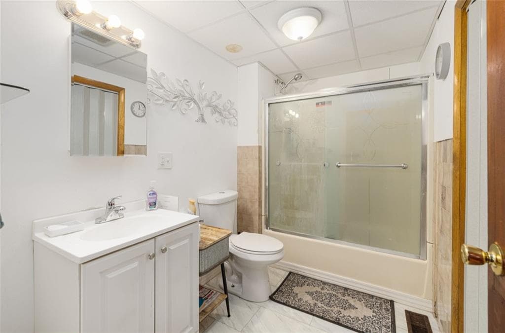 Multi Family at 628 Cumberland Hill Road, Woonsocket, photo 23 of 39