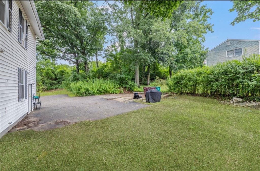 Multi Family at 628 Cumberland Hill Road, Woonsocket, photo 37 of 39