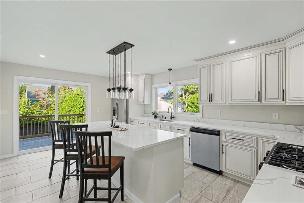 Single Family Residence at 235 Beckwith Street, Cranston, photo 16 of 44