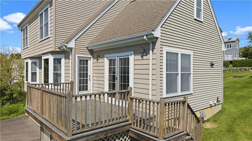 Single Family Residence at 400 Sampson Street, Fall River, photo 6 of 45