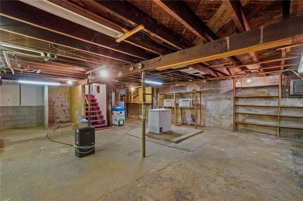 Single Family Residence at 64 Crest Avenue, Warwick, photo 25 of 29