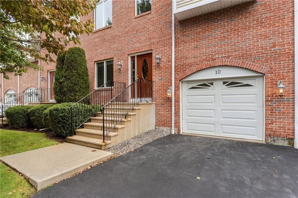 131 Fruit Hill Avenue UNIT 10