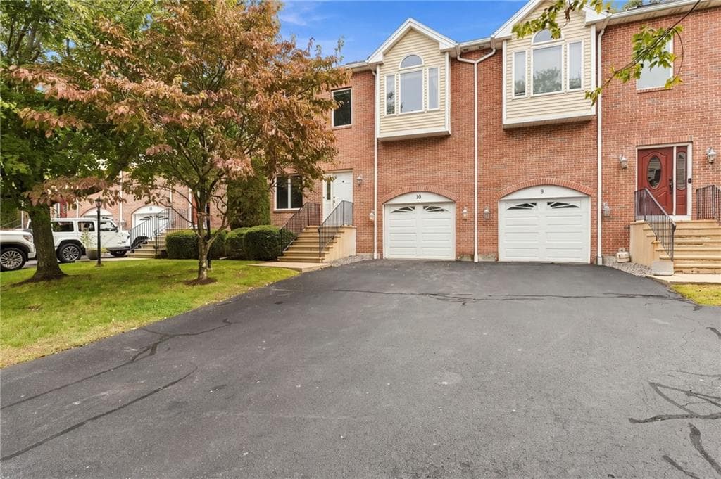 Condominium at 131 Fruit Hill Avenue UNIT 10, Providence, photo 38 of 42