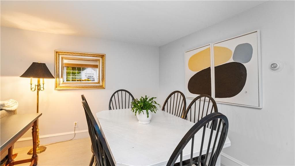Single Family Residence at 138 Audubon Road, Warwick, photo 7 of 38