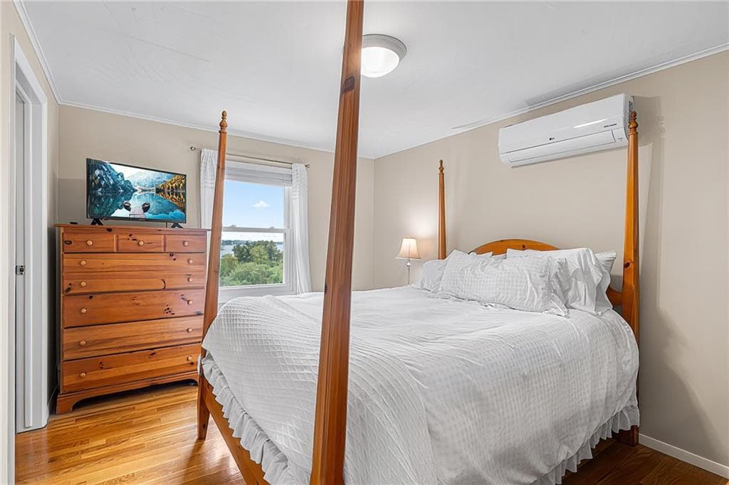 Condominium at 64 Mitchell Street, Portsmouth, photo 22 of 50