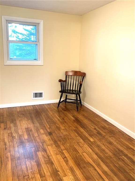 Single Family Residence at 66 Palace Avenue, Warwick, photo 22 of 42