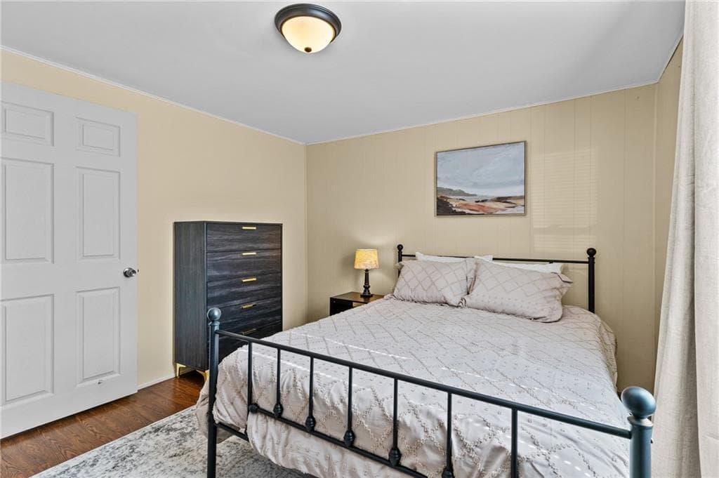 Single Family Residence at 439 Farnum Pike, Smithfield, photo 14 of 31
