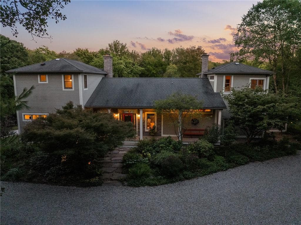 Single Family Residence at 106 Huntinghouse Road, Glocester, photo 2 of 50