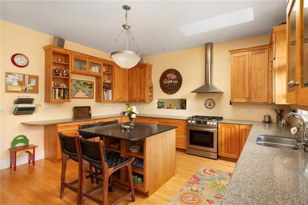 Single Family Residence at 106 Huntinghouse Road, Glocester, photo 15 of 50