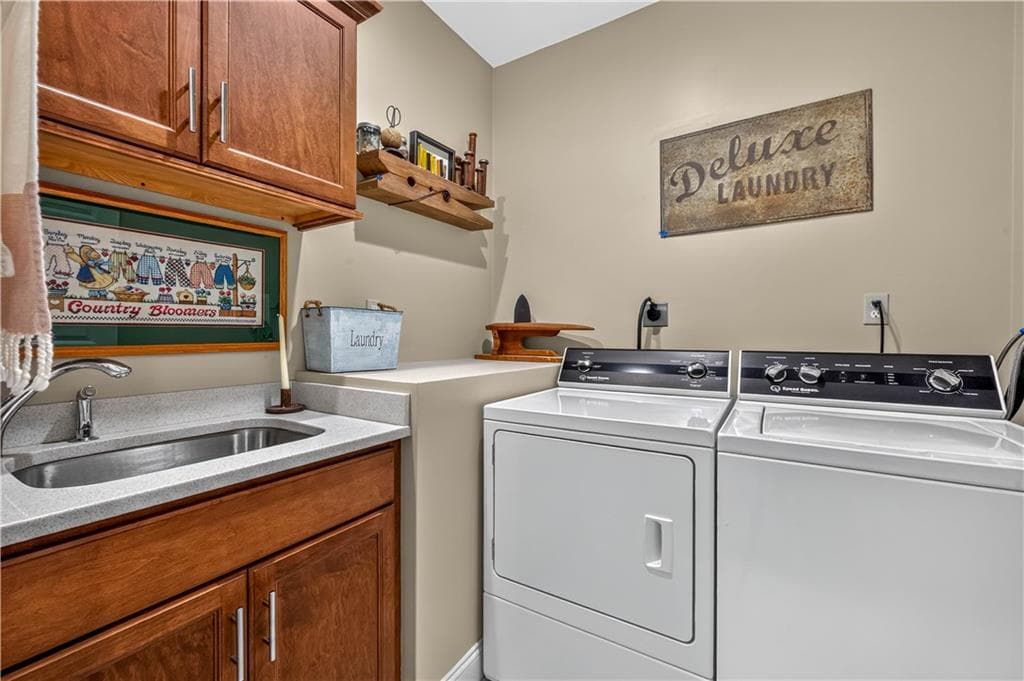 Condominium at 160 Allegra Lane, North Kingstown, photo 25 of 37