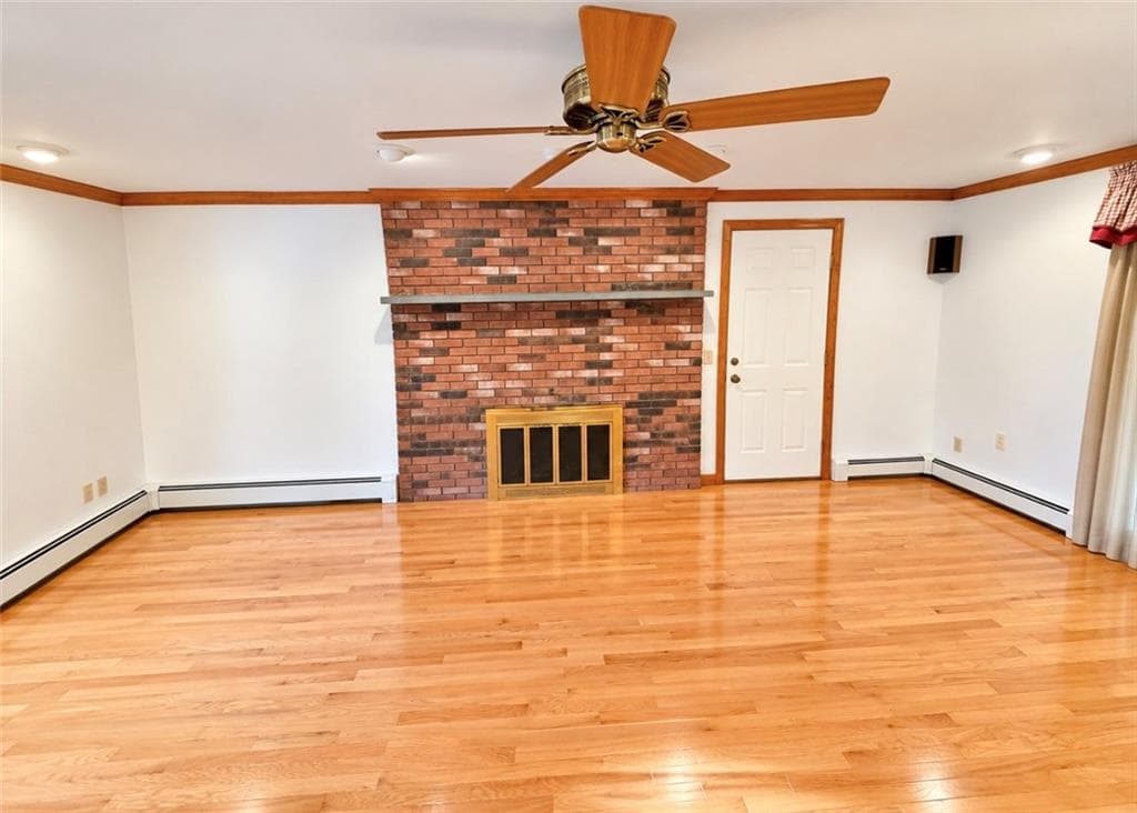 Single Family Residence at 8 Woodcrest Drive, Cumberland, photo 21 of 40