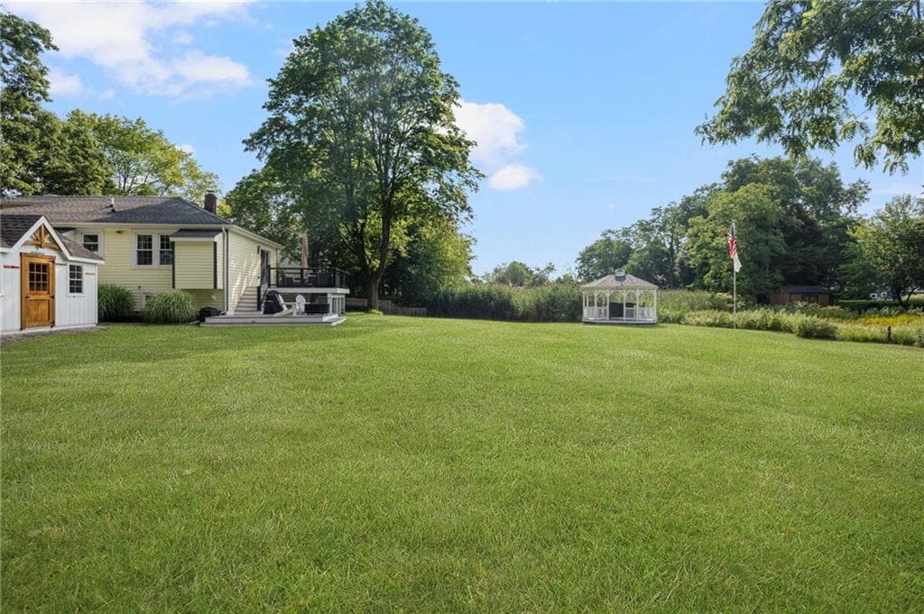 Single Family Residence at 34 Wuddall Avenue, Warwick, photo 30 of 46
