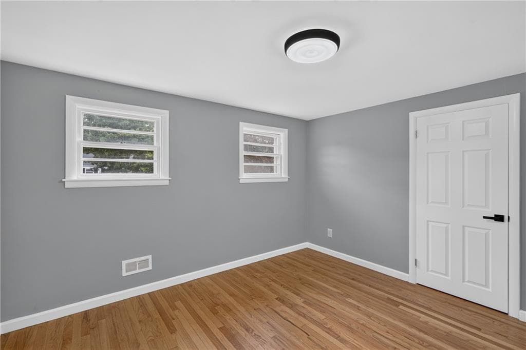Single Family Residence at 59 Graybar Road, Warwick, photo 12 of 28