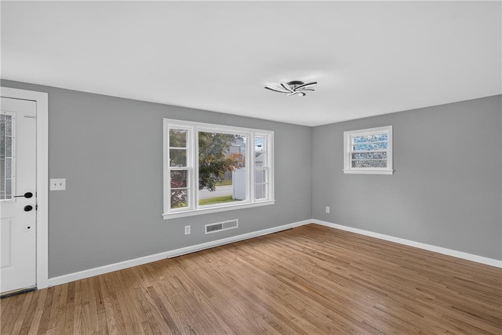 Single Family Residence at 59 Graybar Road, Warwick, photo 26 of 28