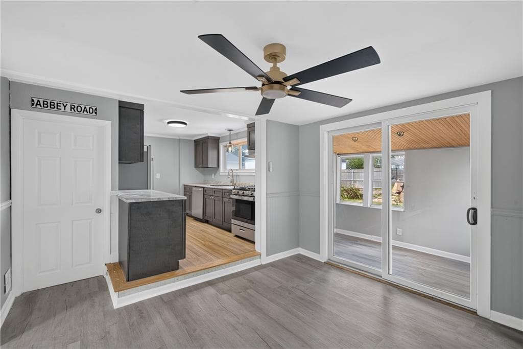 Single Family Residence at 59 Graybar Road, Warwick, photo 9 of 28