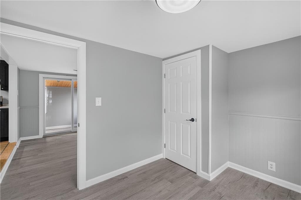 Single Family Residence at 59 Graybar Road, Warwick, photo 19 of 28
