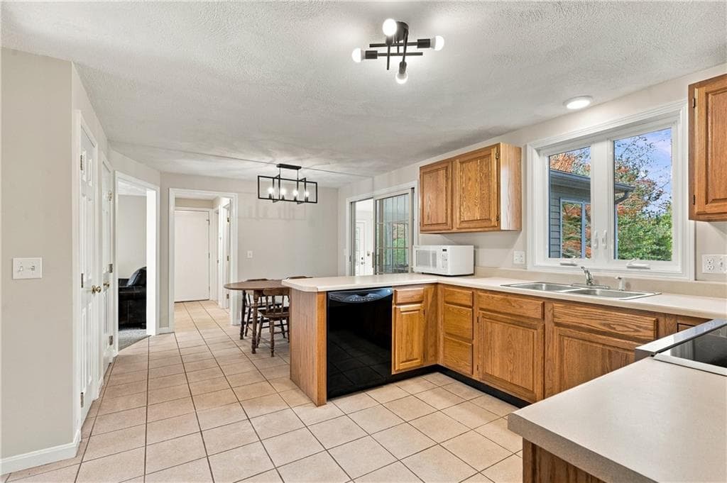 Single Family Residence at 16 Woodside Avenue, Cumberland, photo 11 of 45