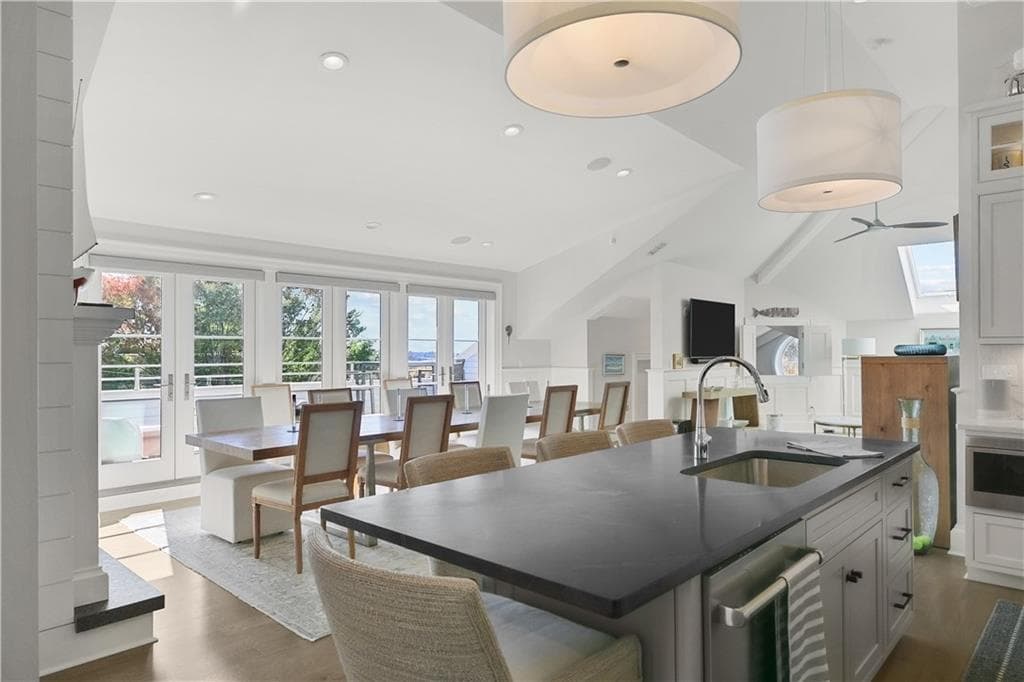 Condominium at 50 School Street UNIT 8, Newport, photo 10 of 50