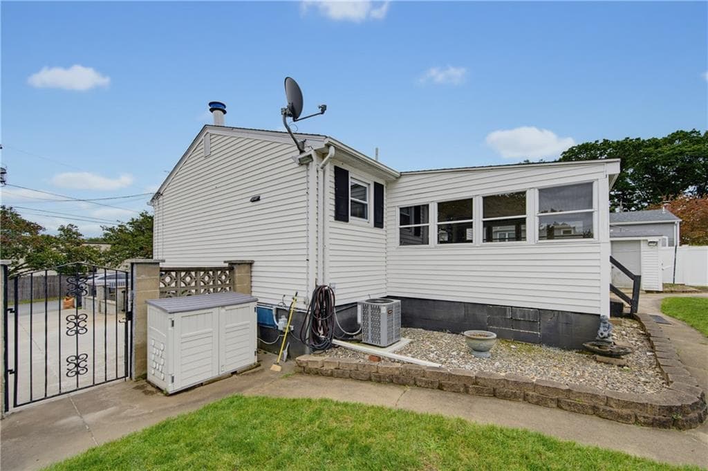Single Family Residence at 11 Old Barrington Road, East Providence, photo 41 of 43