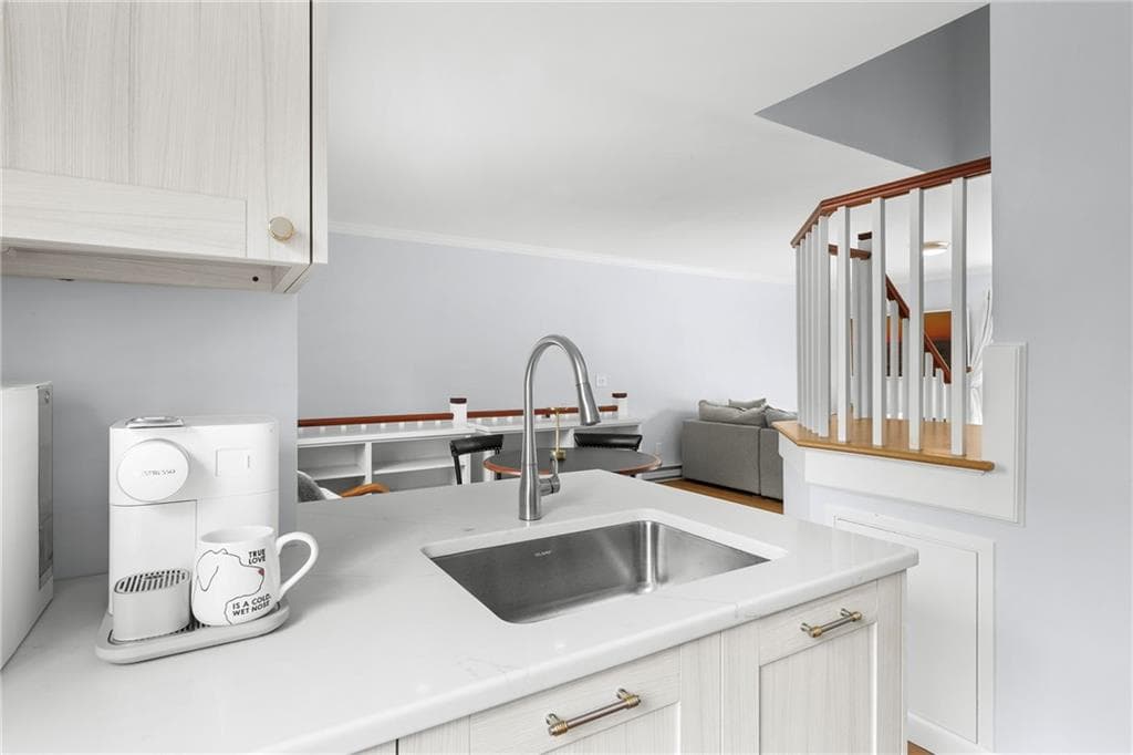Condominium at 364 Bellevue Avenue UNIT D7, Newport, photo 6 of 35