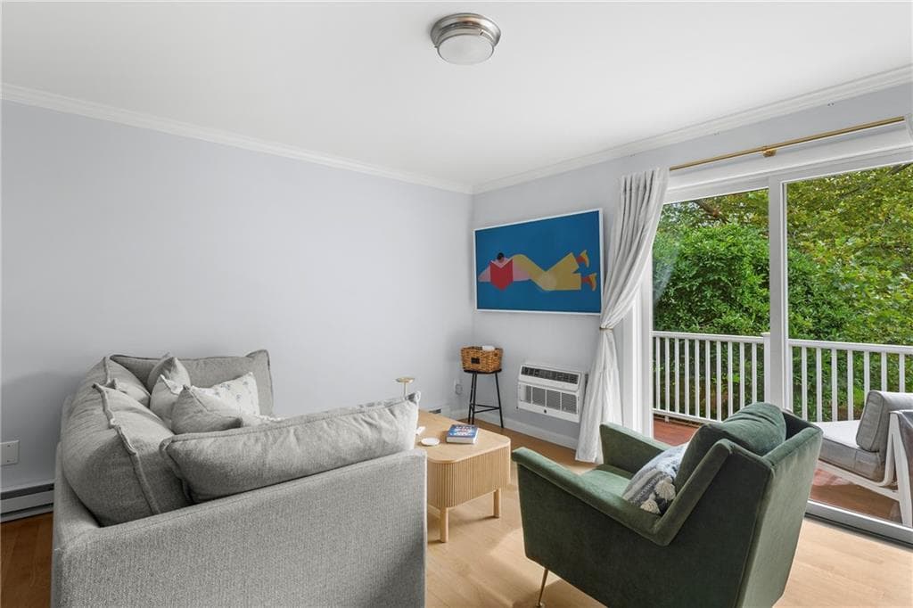 Condominium at 364 Bellevue Avenue UNIT D7, Newport, photo 10 of 35