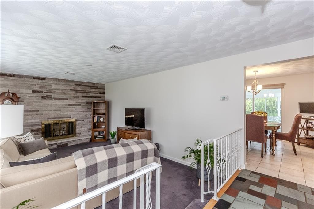Single Family Residence at 14 Brookfarm Road, North Providence, photo 3 of 28