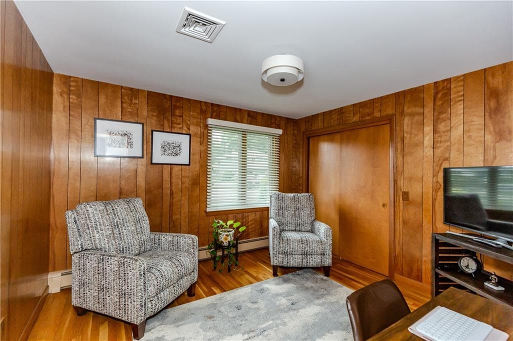 Single Family Residence at 14 Brookfarm Road, North Providence, photo 18 of 28