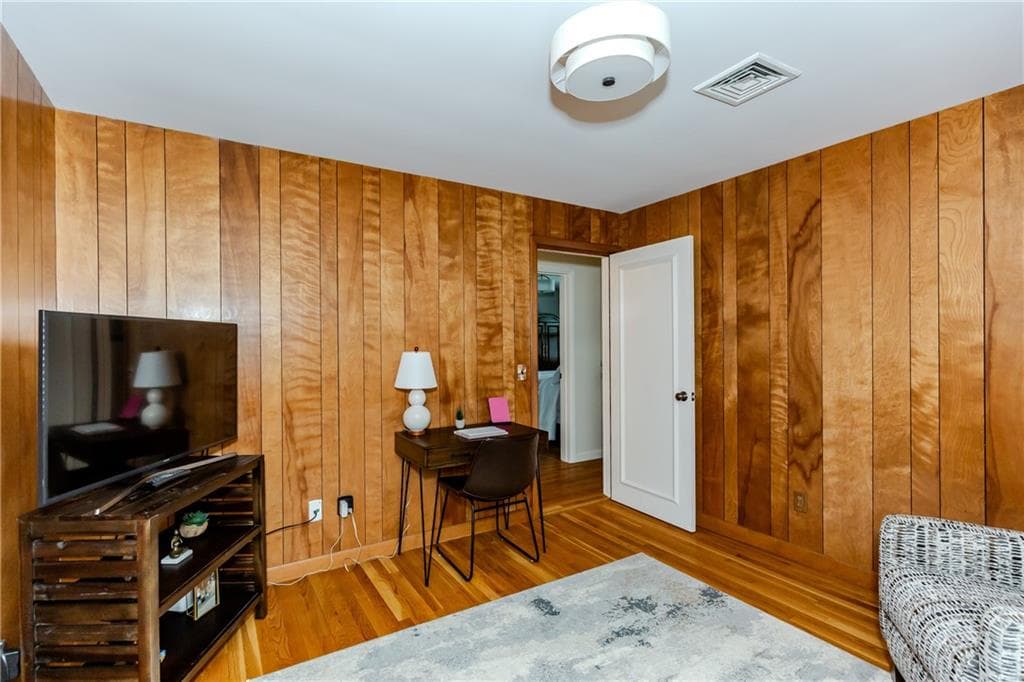 Single Family Residence at 14 Brookfarm Road, North Providence, photo 19 of 28