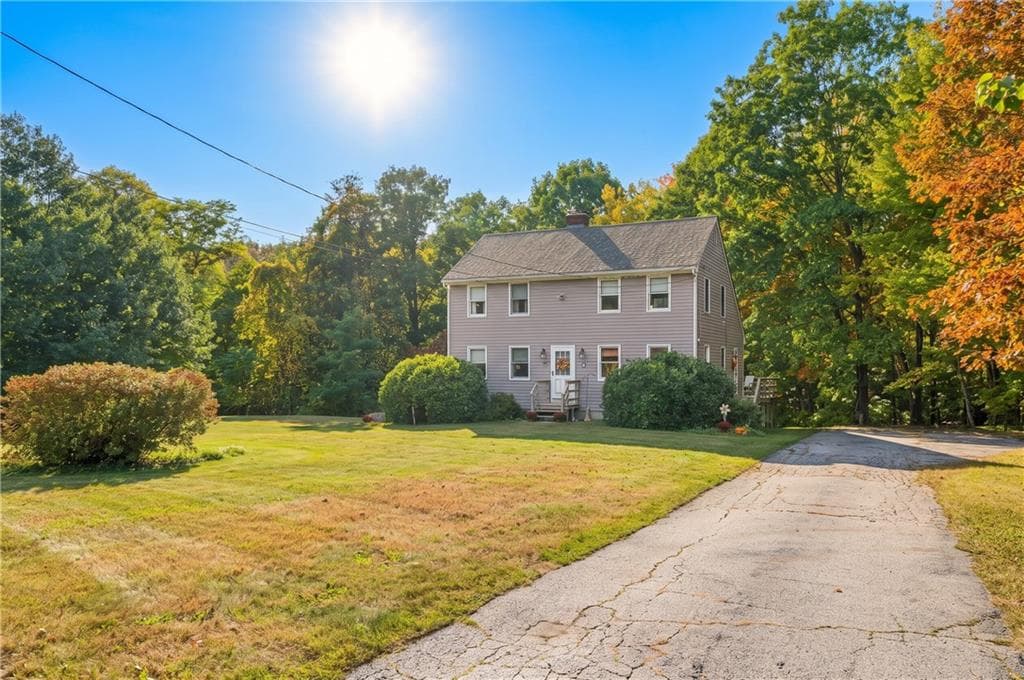 Single Family Residence at 510 Maureen Circle, Burrillville, photo 2 of 44