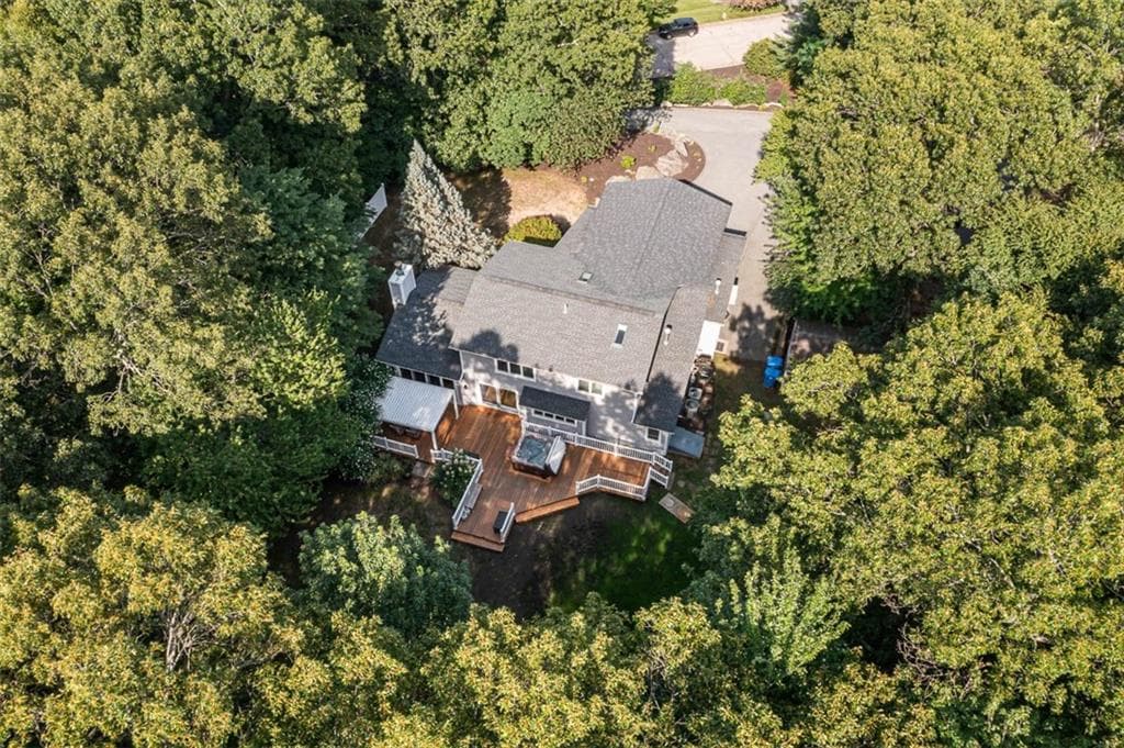 Single Family Residence at 9 Eagle Nest Drive, Lincoln, photo 2 of 50